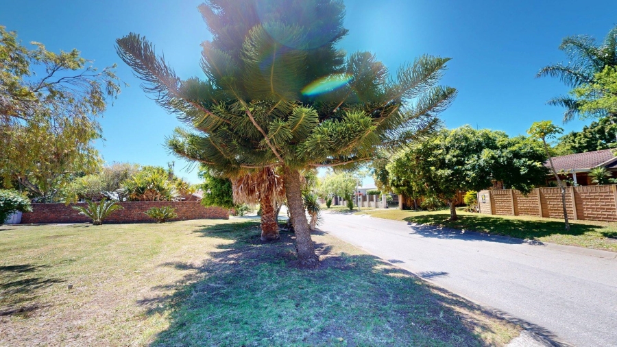 4 Bedroom Property for Sale in Walmer Heights Eastern Cape